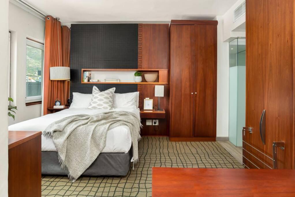 Central Modern City Escape Apartment! Cape Town Eksteriør bilde